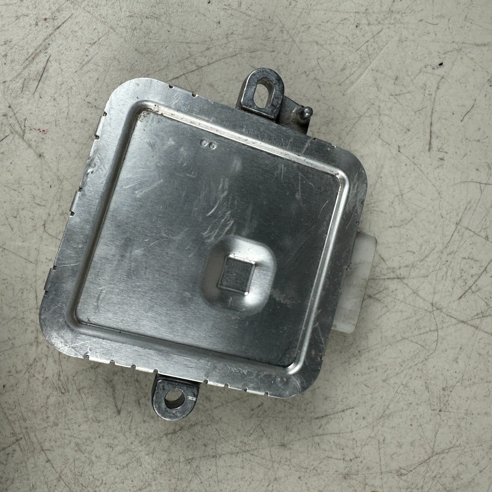 2014-2019 CHEVROLET CORVETTE C7 FUEL PUMP CONTROL MODULE UNT 23184800 OEM