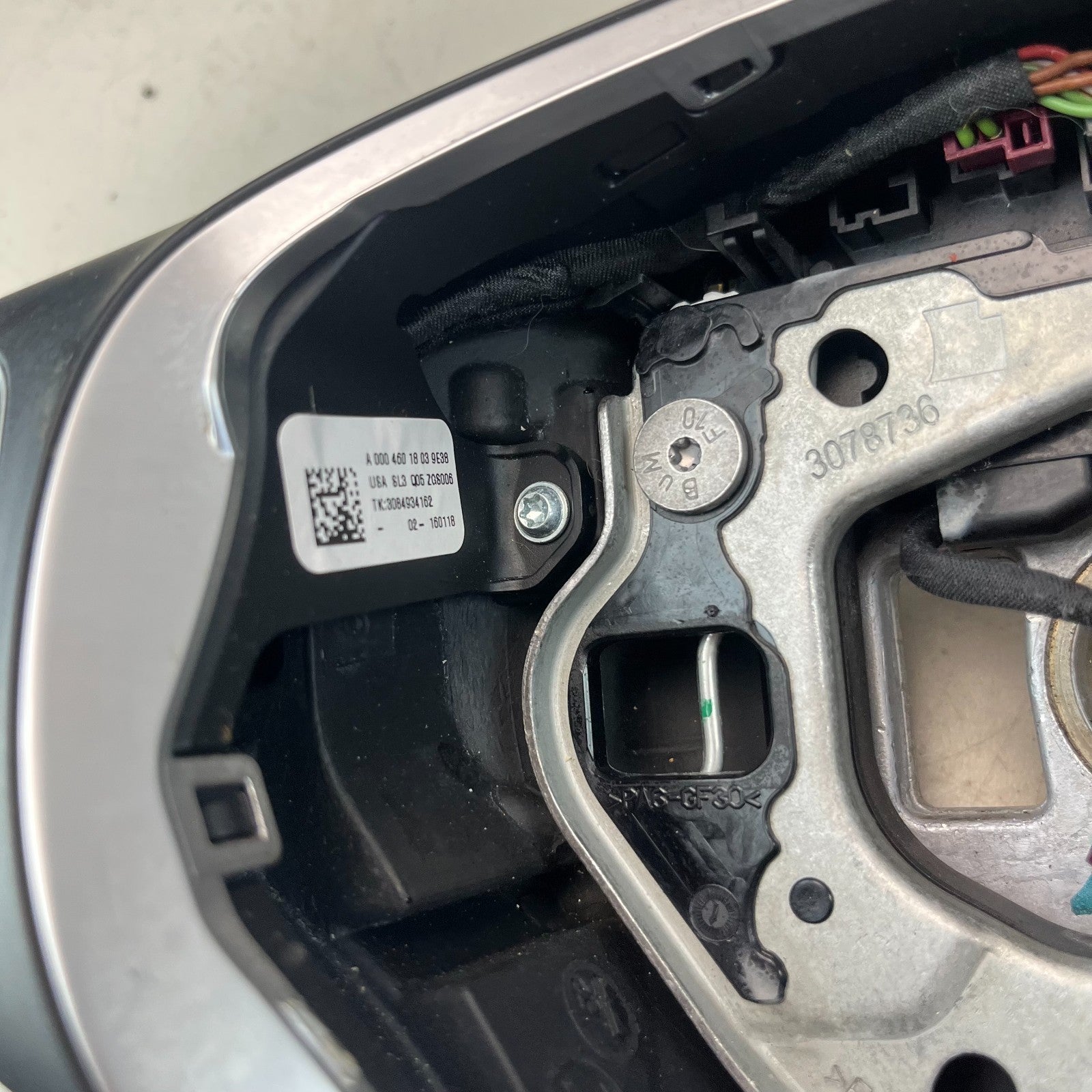 2015-18 MERCEDES W205 C300 STEERING WHEEL W/ PADDLE SHIFTER LEATHER A0004601803