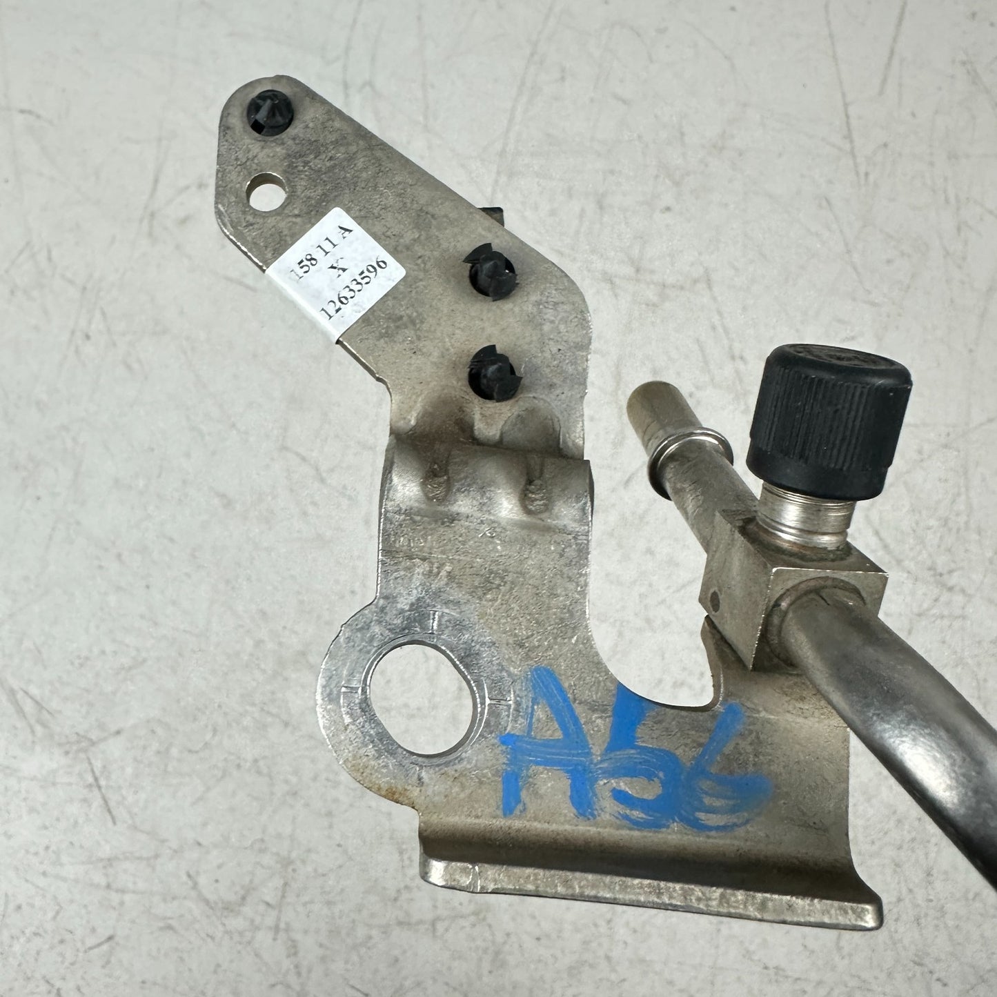 2014-2017 CHEVROLET IMPALA FUEL PUMP SUPPLY LINE PIPE 12633596 OEM