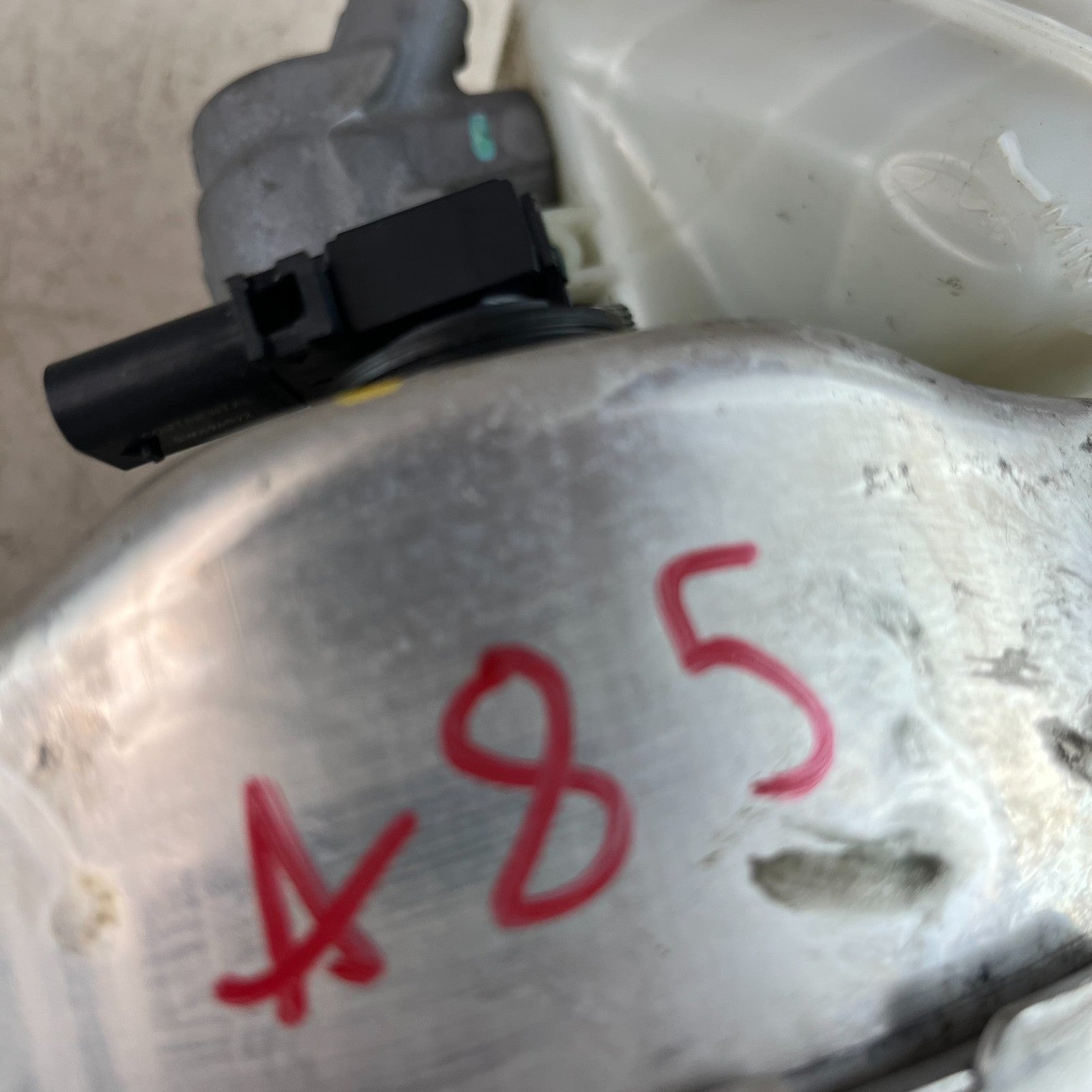 2015-2021 MERCEDES W205 C300 POWER BRAKE BOOSTER MASTER CYLINDER A2054300030