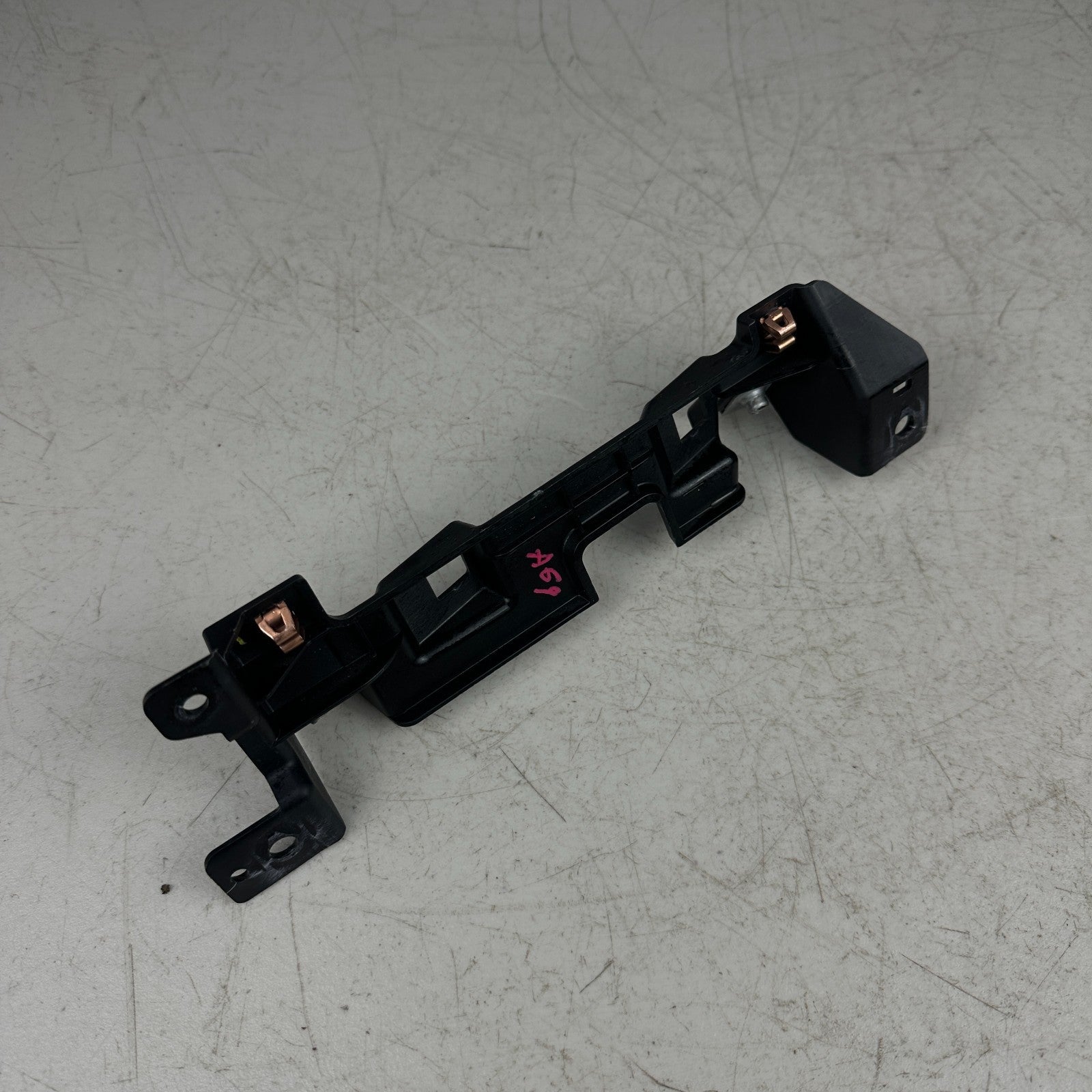 2014-2019 CHEVROLET CORVETTE C7 INSTRUMENT PANEL UPPER TRIM PANEL BRACKET OEM