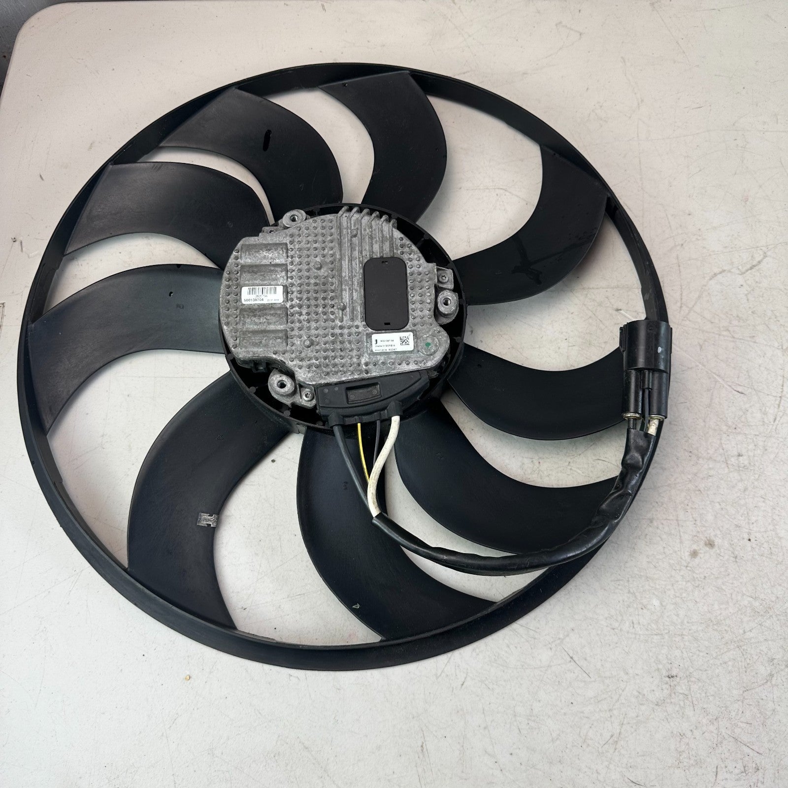 2017-2020 MASERATI LEVANTE ENGINE RADIATOR COOLING FAN BLADE MOTOR 500139704 OEM