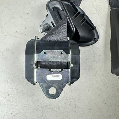 05-13 CHEVROLET CORVETTE FRONT RIGHT SIDE SEAT BELT SEATBELT RETRACTOR BLACK OEM