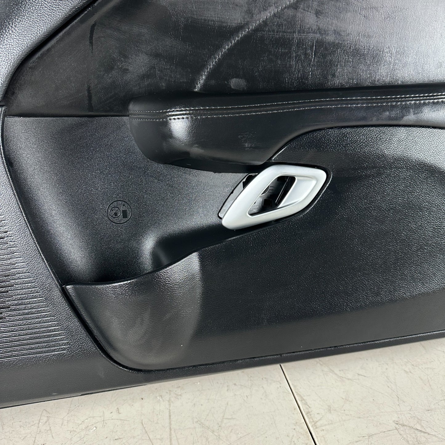 2015-2023 DODGE CHALLENGER FRONT RIGHT PASSENGER SIDE DOOR TRIM PANEL BLACK OEM