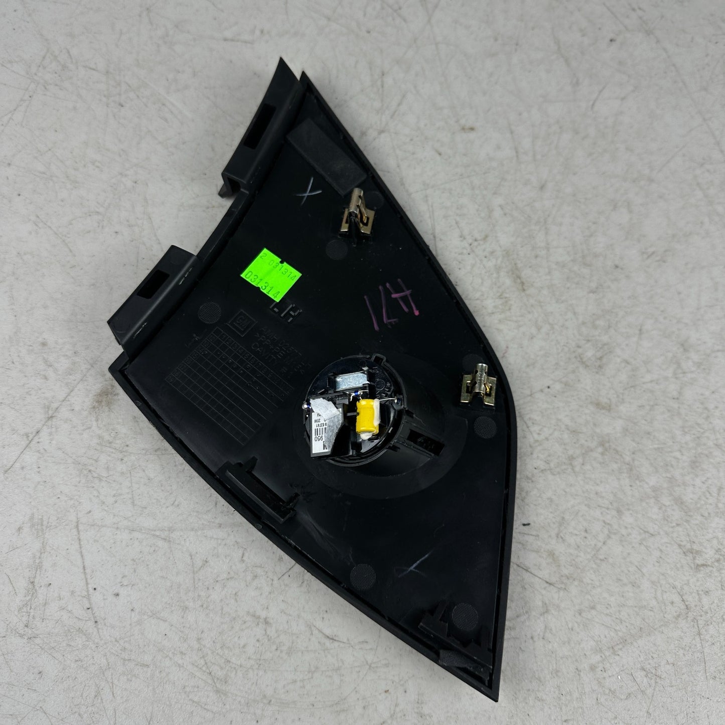 2014-2019 CHEVY CORVETTE LEFT DRIVER UPPER DASH SPEAKER TWEETER COVER TRIM OEM