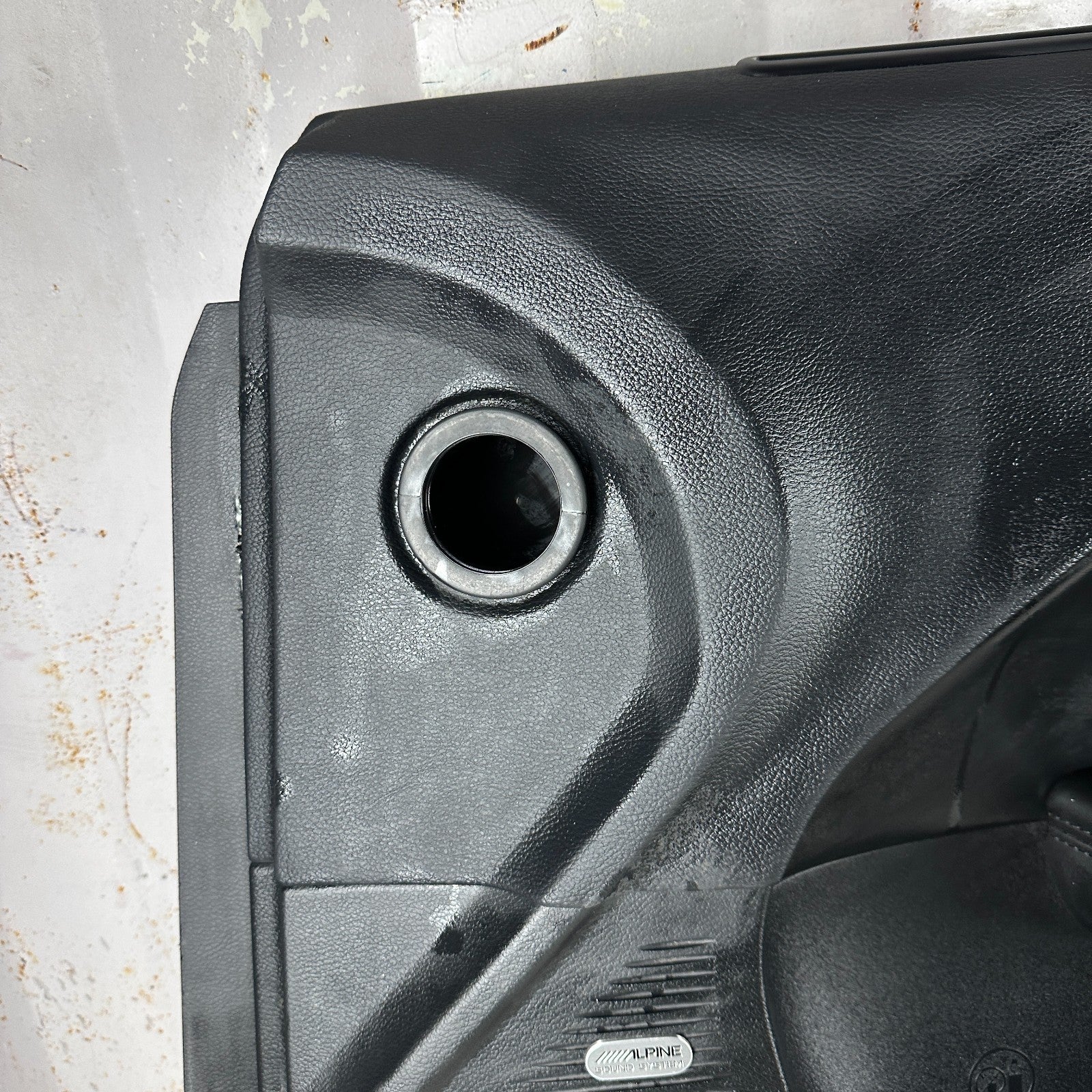 2015-2023 DODGE CHALLENGER FRONT RIGHT PASSENGER SIDE DOOR TRIM PANEL BLACK OEM
