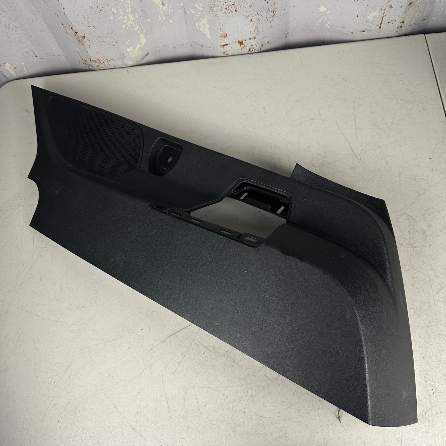 14-19 CHEVROLET CORVETTE C7 RIGHT PASSENGER SIDE LOWER QUARTER TRIM PANEL OEM