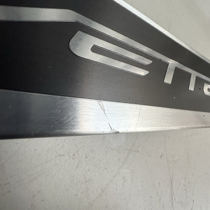 2014-2019 CHEVY CORVETTE C7 RIGHT DOOR SILL PLATE SCUFF PLATE TRIM 22789327