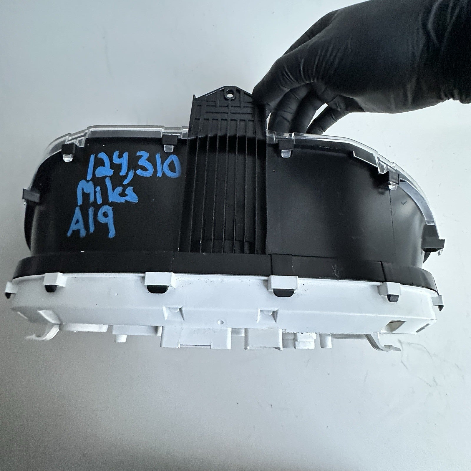 124,310 Miles 2013 - 2017 Honda Accord Center Speedometer Gauge Cluster OEM USED