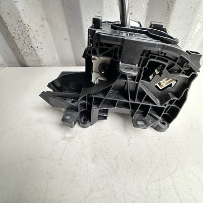 2020-2022 TOYOTA COROLLA FLOOR GEAR SHIFTER BLACK 2.0L AT FWD