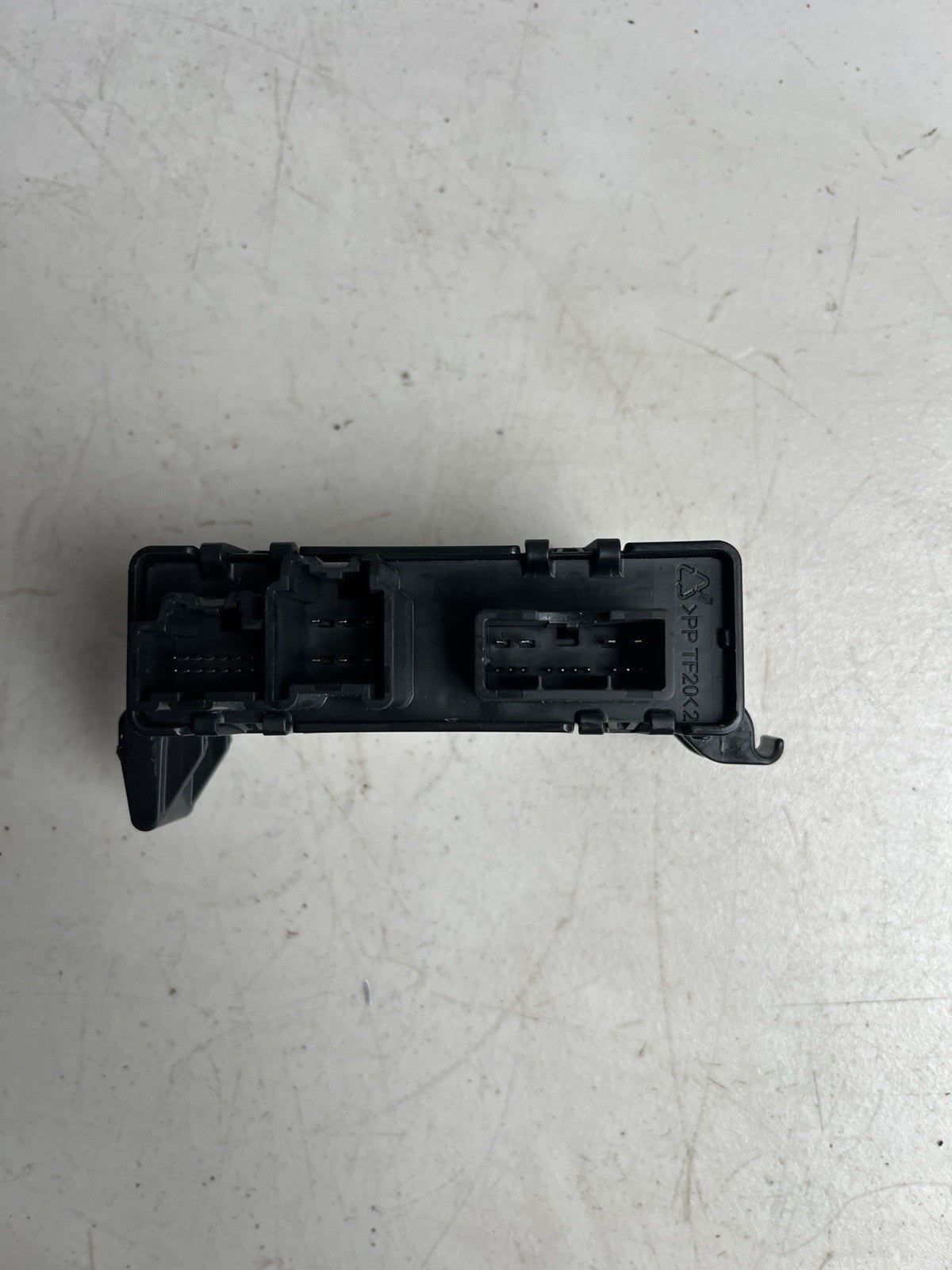 2014-2019 Chevy Corvette 6.2 Liftgate Control Unit Module 244795589