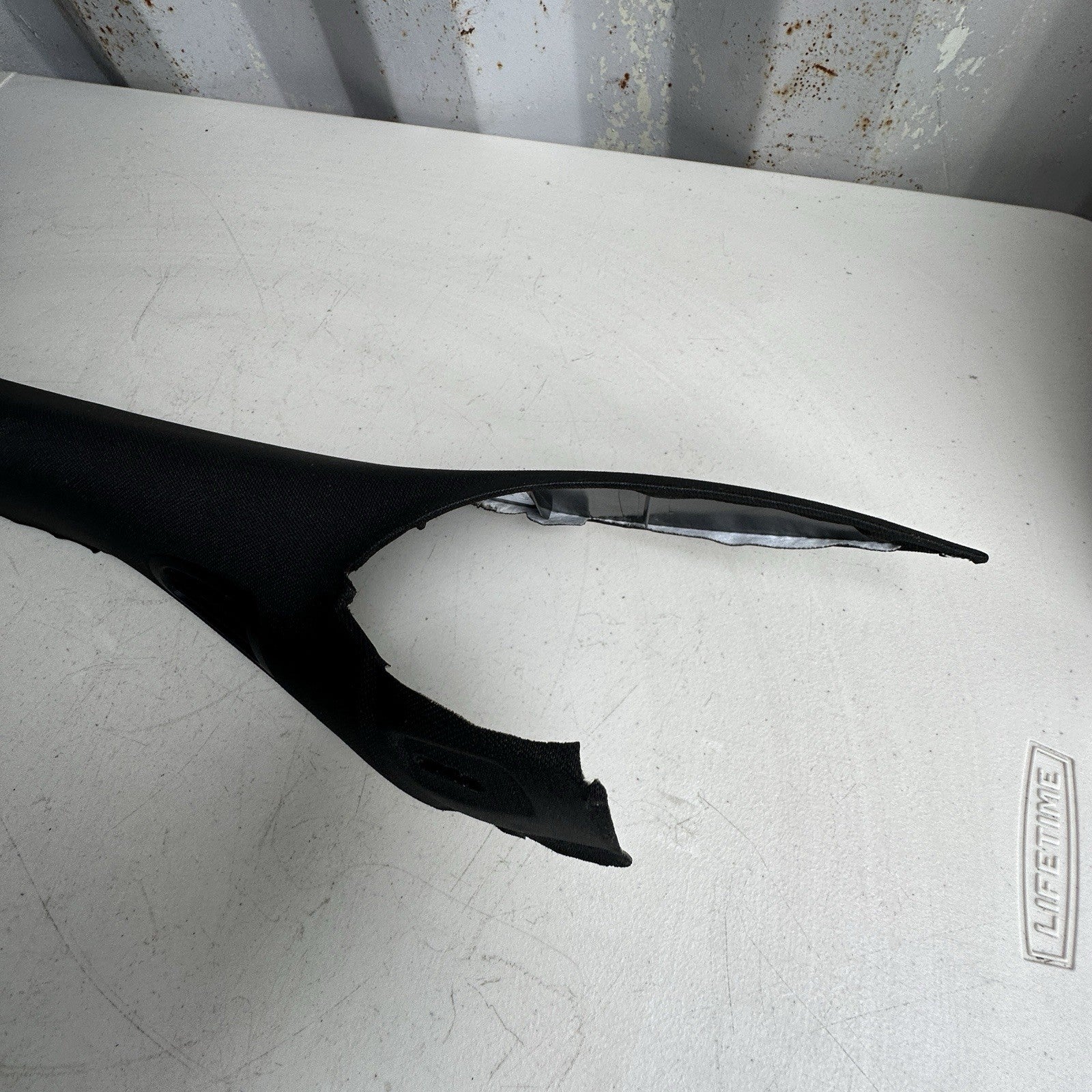 14-19 Chevy Corvette C7 Jet Black LH Windshield Garnish Molding A Pillar