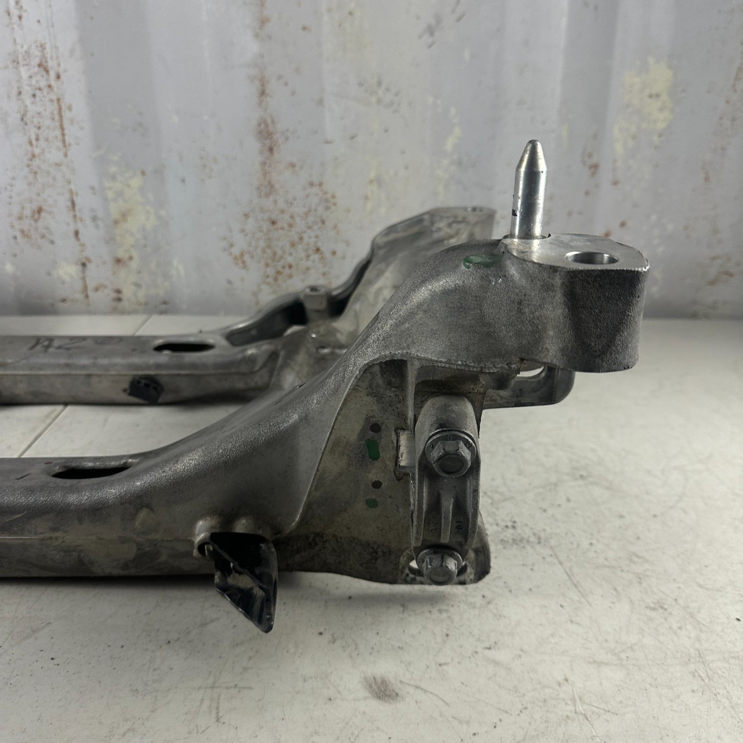 2014-2019 CHEVROLET CORVETTE C7 REAR SUSPENSION CRADLE SUBFRAME CROSS MEMBER OEM