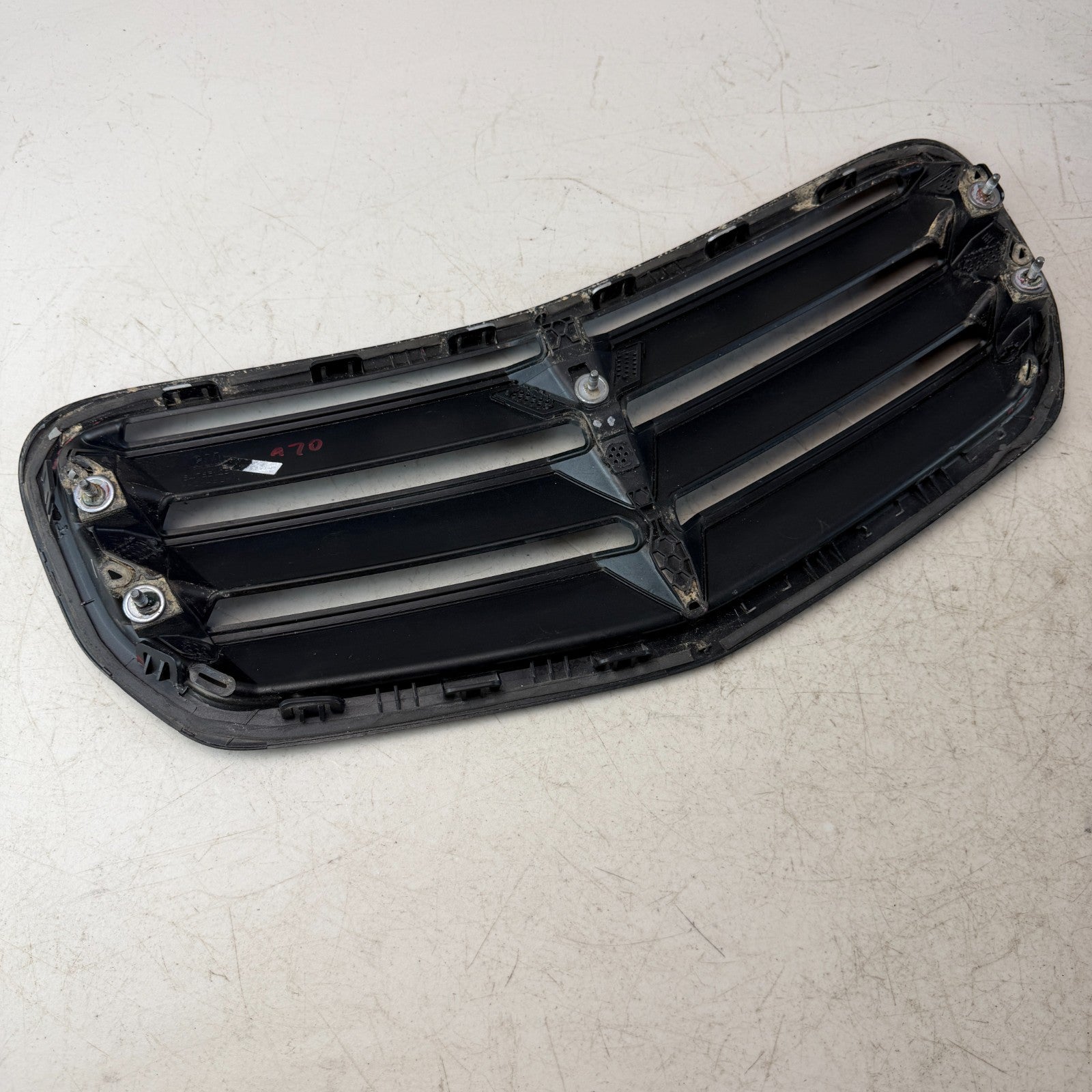 2019-2024 CHEVROLET CAMARO FRONT HOOD BONNET VENT AIR SCOOP 84763126 OEM
