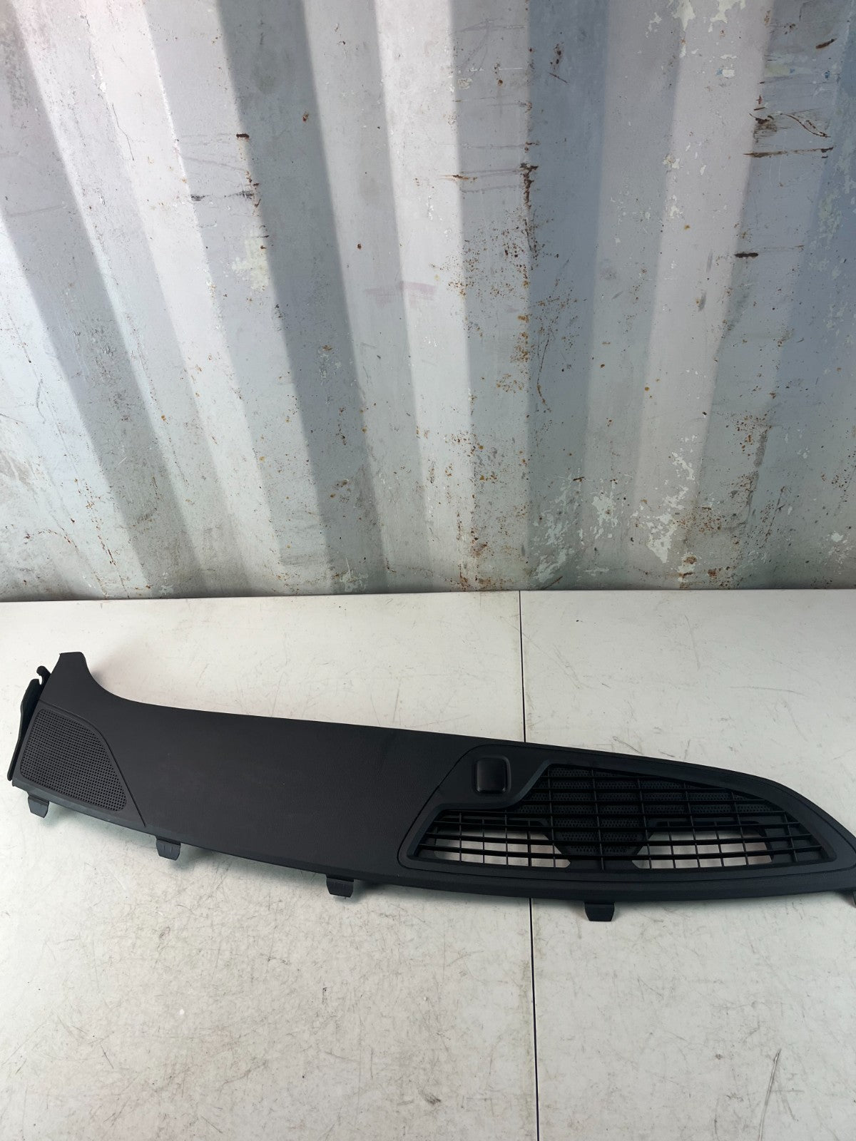 2016-24 CHEVROLET CAMARO DASHBOARD DEFROST GRILLE COVER TRIM PANEL 84081749 OEM