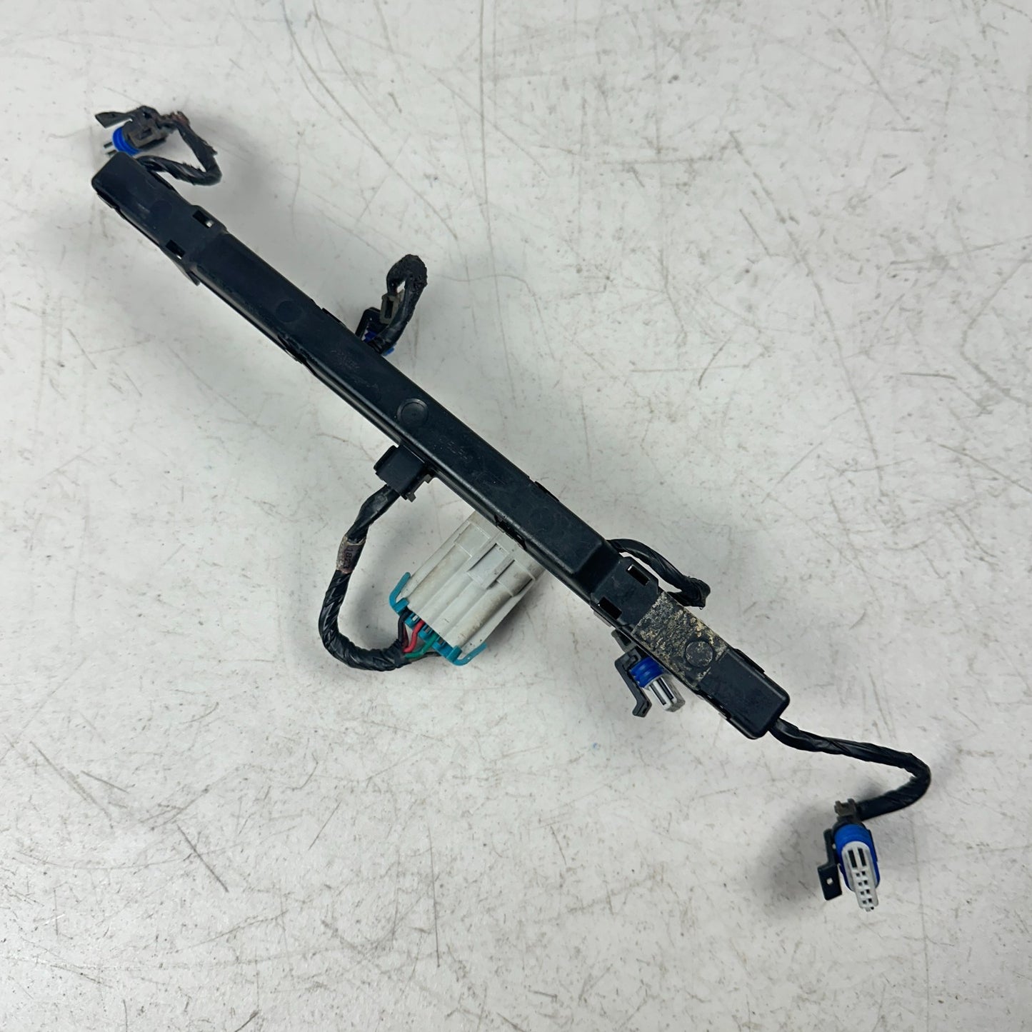 05-08 CHEVROLET CORVETTE C6 IGNITION SYSTEM COIL MOUNT BRACKET W/ HARNESS OEM