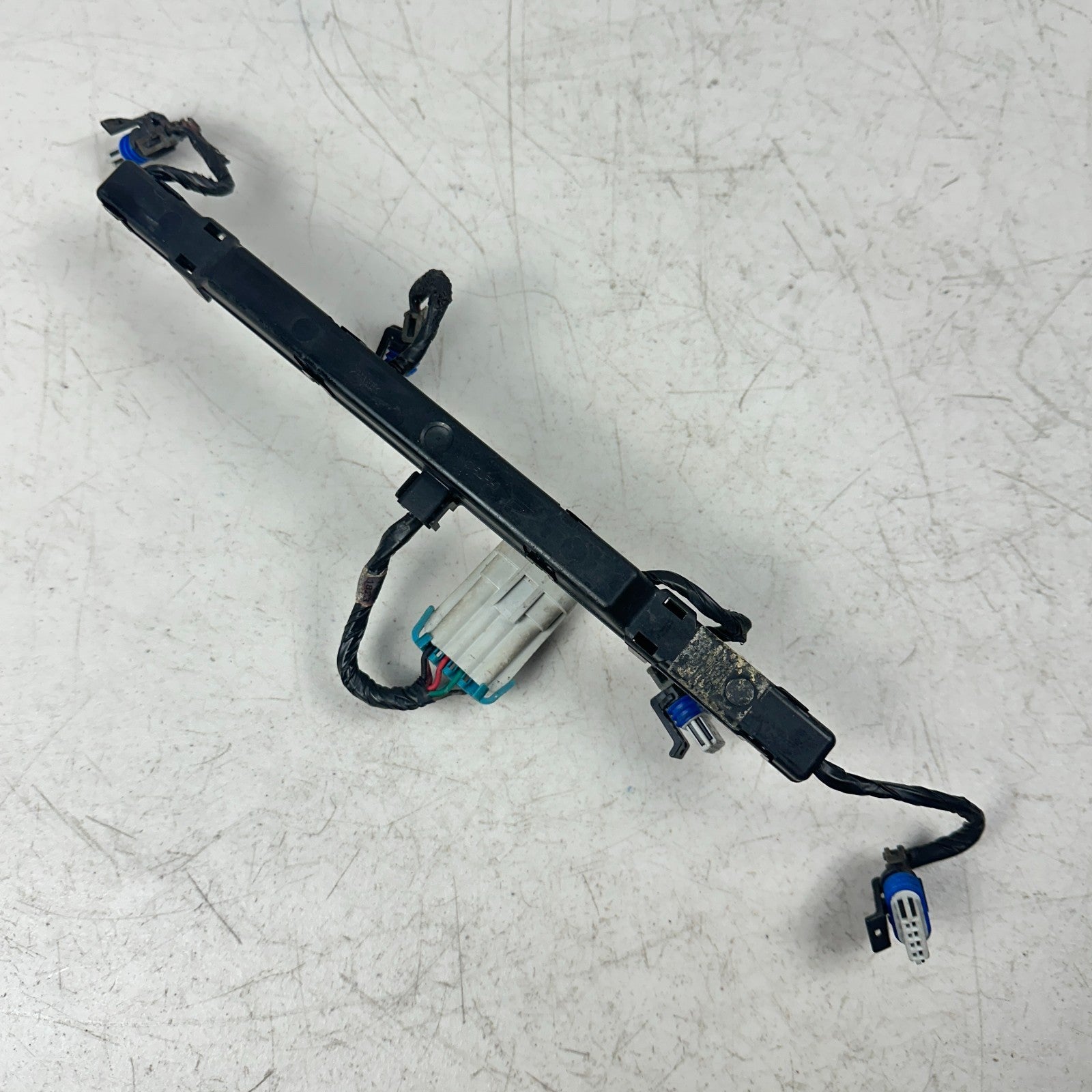 05-08 CHEVROLET CORVETTE C6 IGNITION SYSTEM COIL MOUNT BRACKET W/ HARNESS OEM