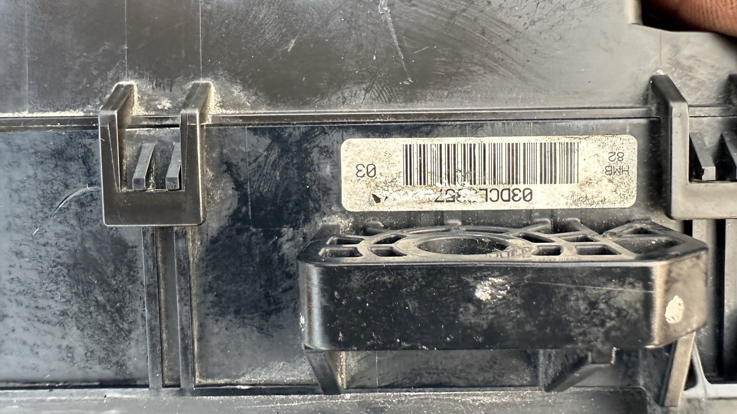 2013-2017 Honda Accord FUSE BOX ASSEMBLY Model Unknown part Number Unknown