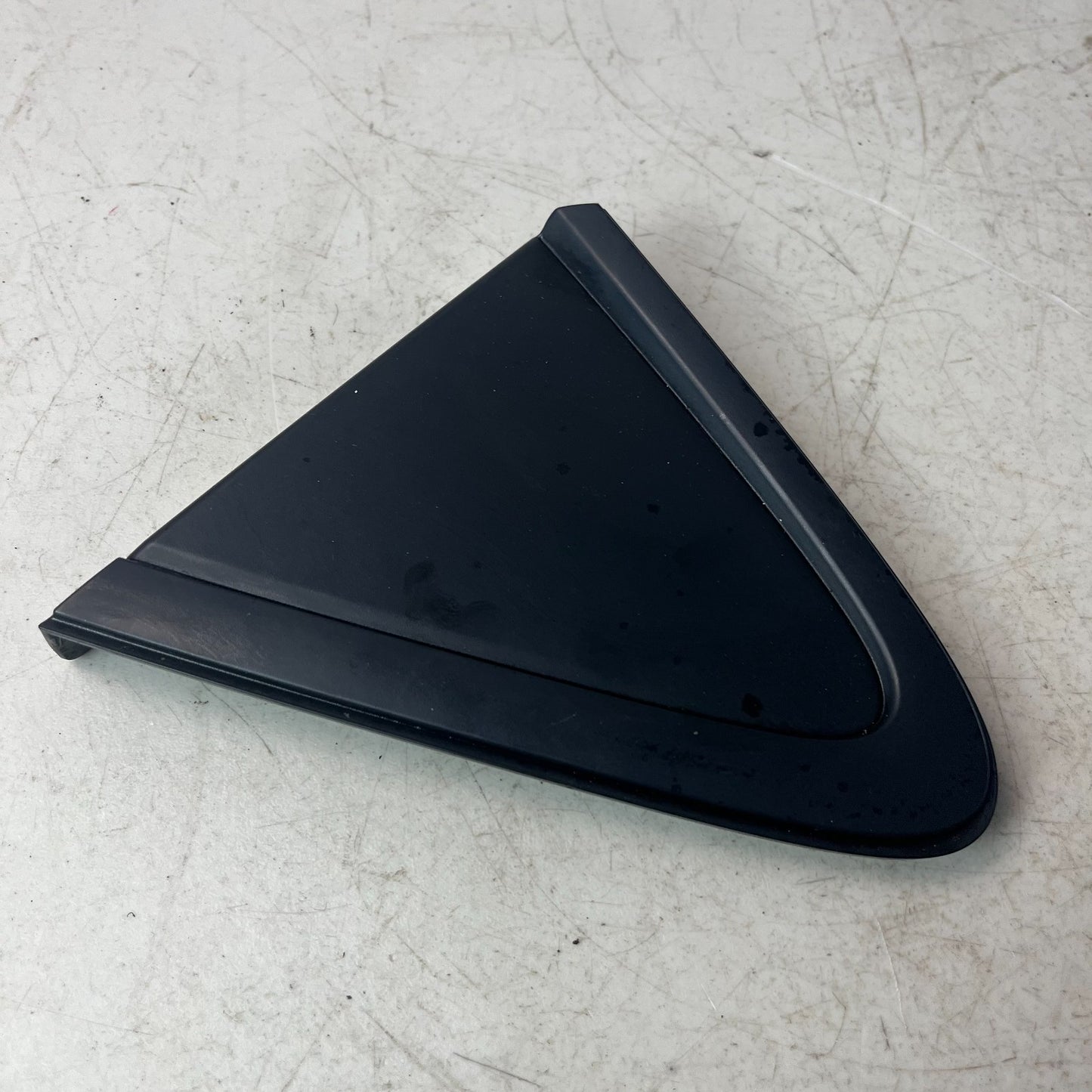 2020-2024 TOYOTA COROLLA REAR RIGHT PASSENGER CORNER MOLDING TRIM 62505-12010
