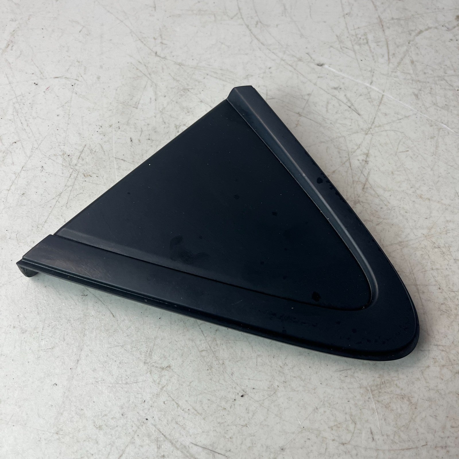 2020-2024 TOYOTA COROLLA REAR RIGHT PASSENGER CORNER MOLDING TRIM 62505-12010
