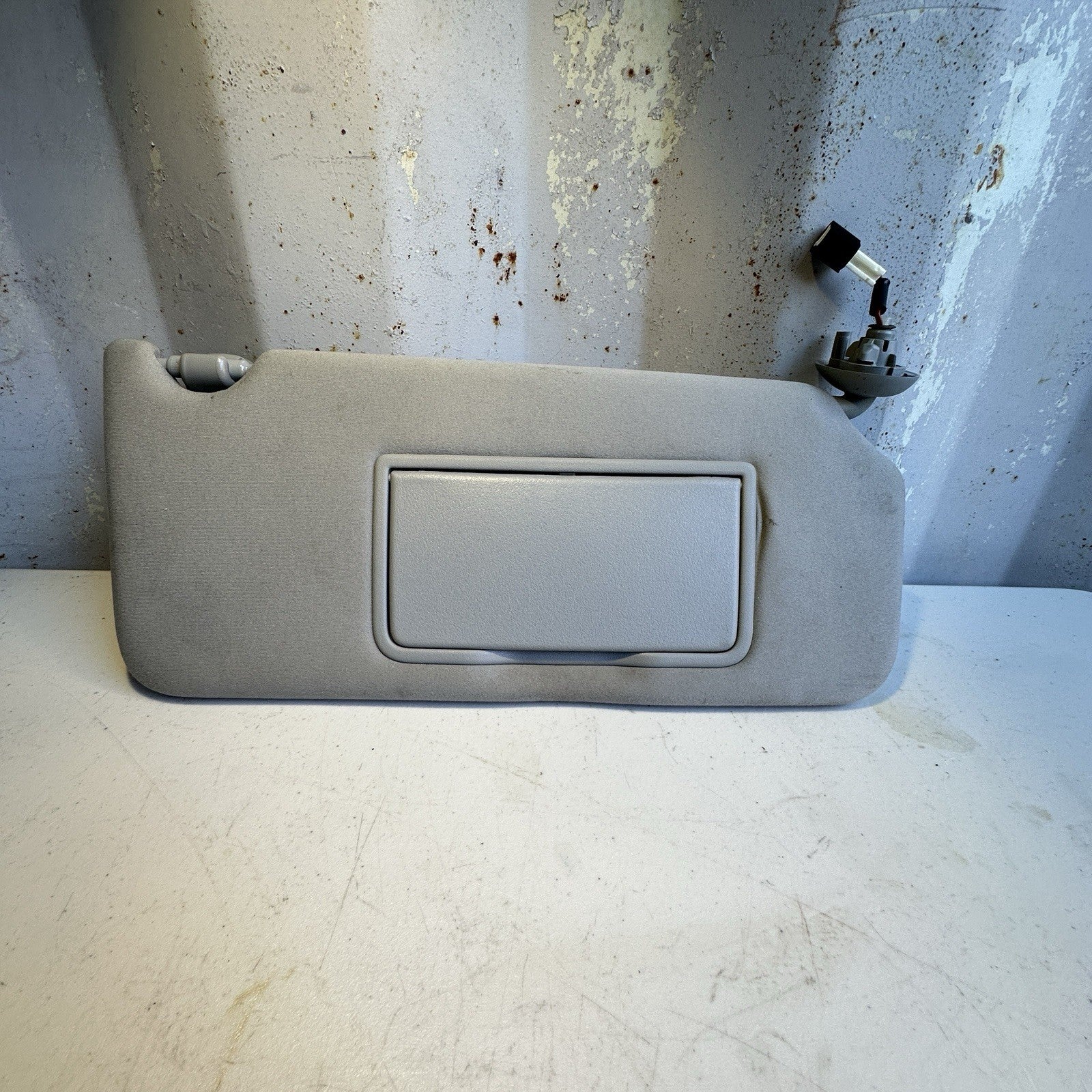 2014-2017 Acura RLX Passenger  Right Sun Visor OEM Gray