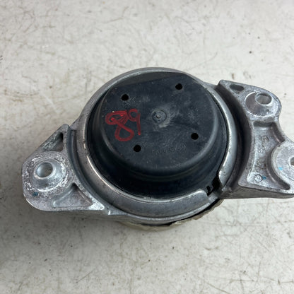 2015-2018 MERCEDES W205 C300 LEFT & RIGHT ENGINE MOUNT BRACKET PAIR A2052400800