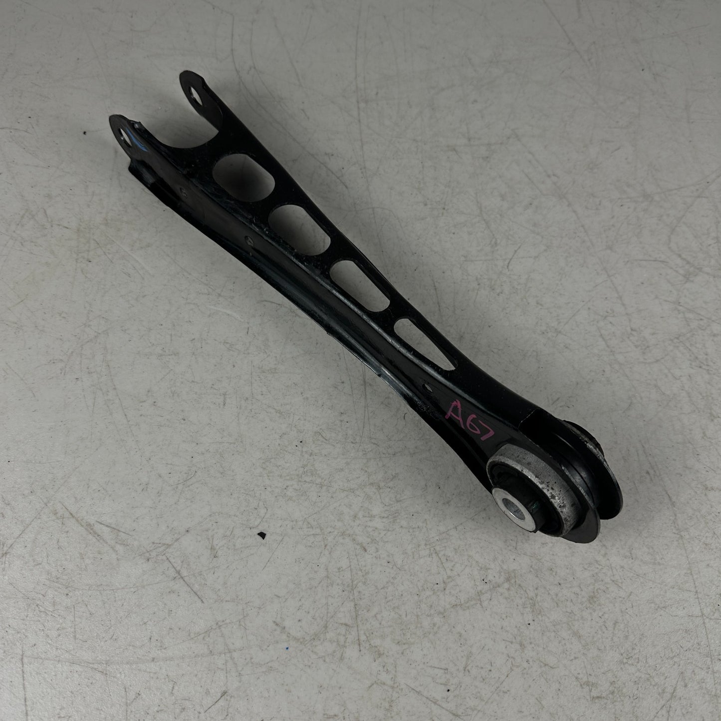2016-24 CHEVROLET CAMARO REAR RIGHT SIDE UPPER TRAILING CONTROL ARM 84337449 OEM