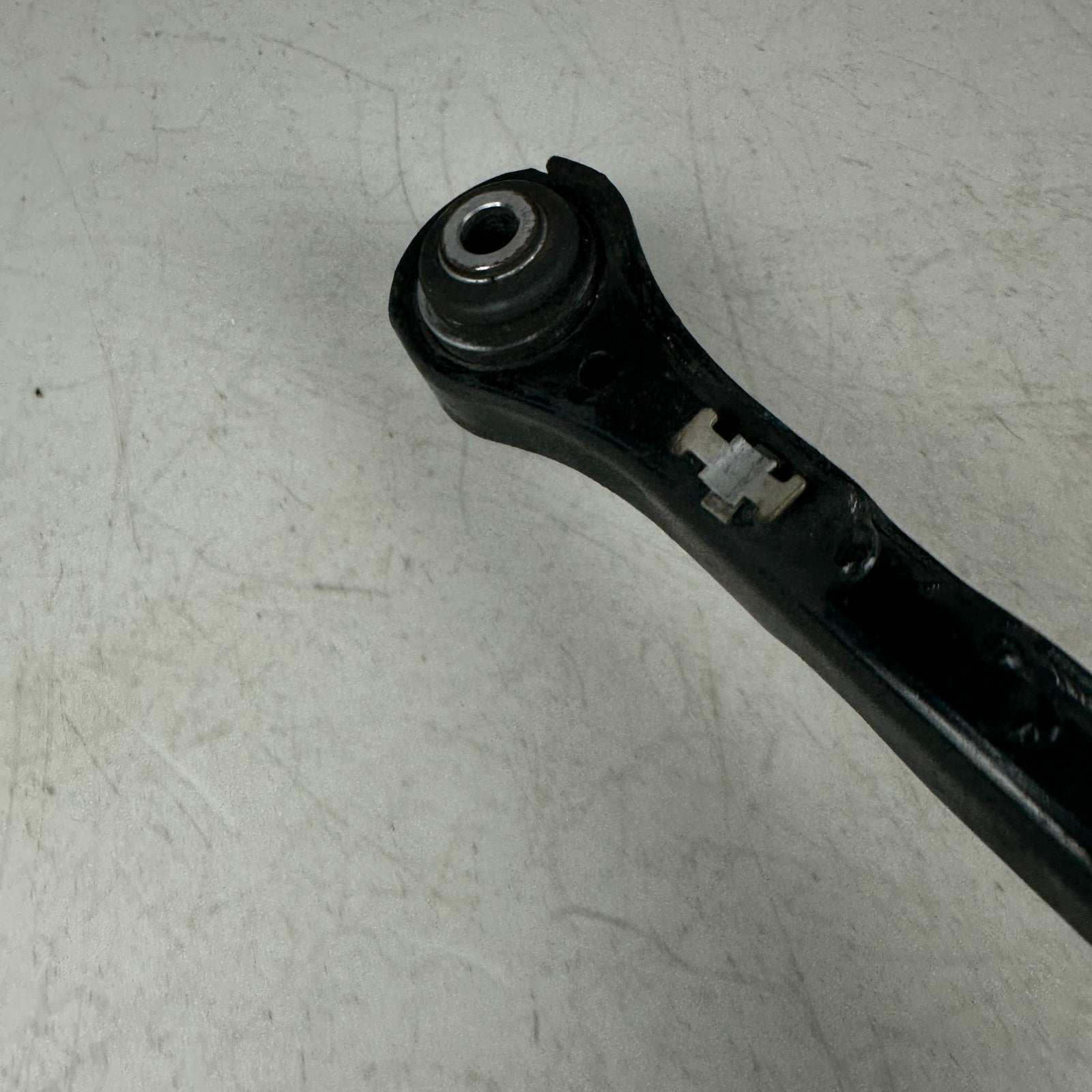 2016-24 CHEVROLET CAMARO REAR RIGHT SIDE UPPER TRAILING CONTROL ARM 84337449 OEM