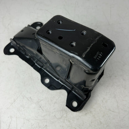 2017-2022 HONDA CR-V CRV FRONT LEFT DRIVER SIDE BUMPER BAR MOUNT BRACKET OEM