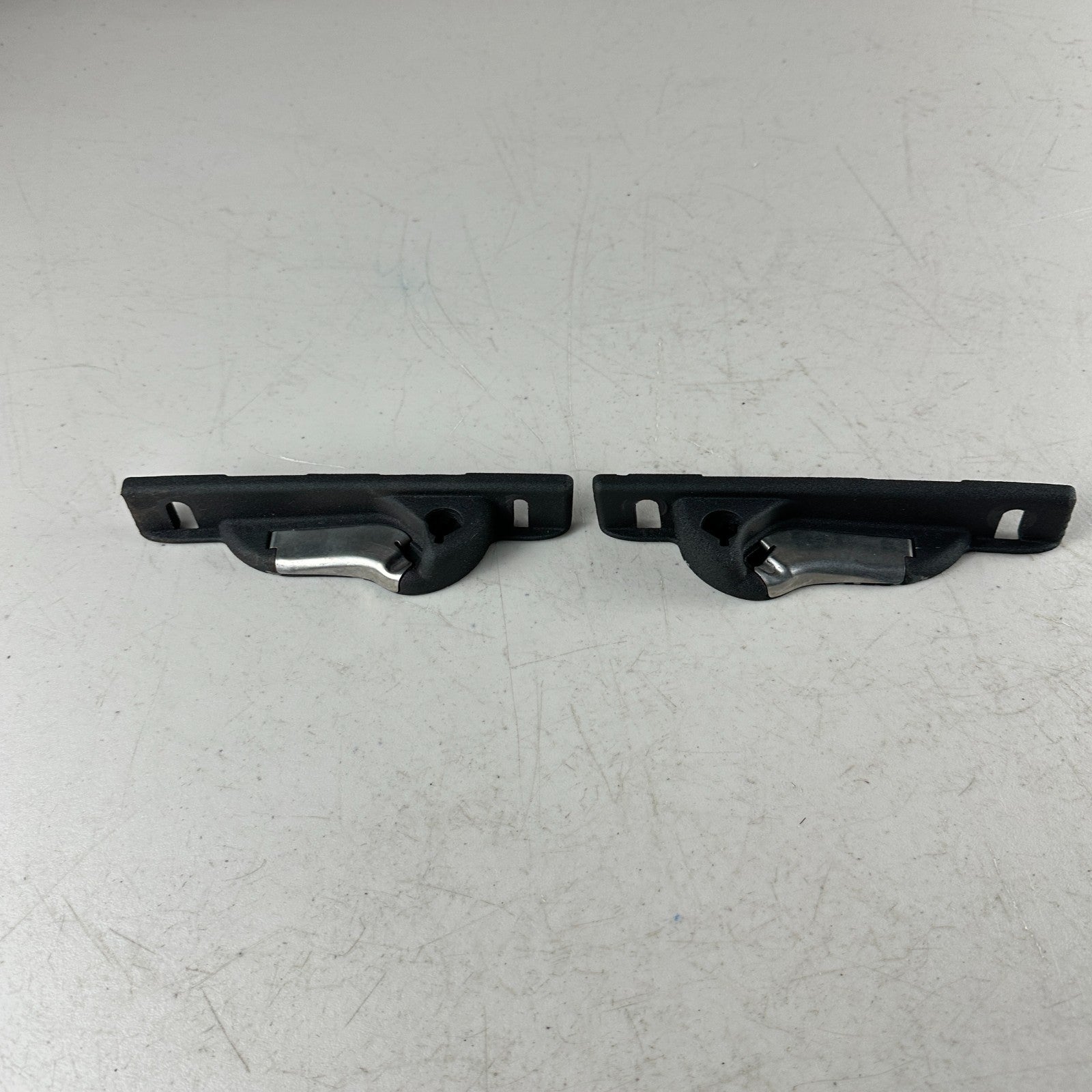 05-13 CHEVROLET CORVETTE FRONT LEFT & RIGHT TOP RAIL FOLDING LATCH STRIKERS OEM