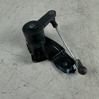 2016-24 CHEVROLET CAMARO REAR RIGHT SIDE SUSPENSION RIDE HEIGHT LEVEL SENSOR OEM