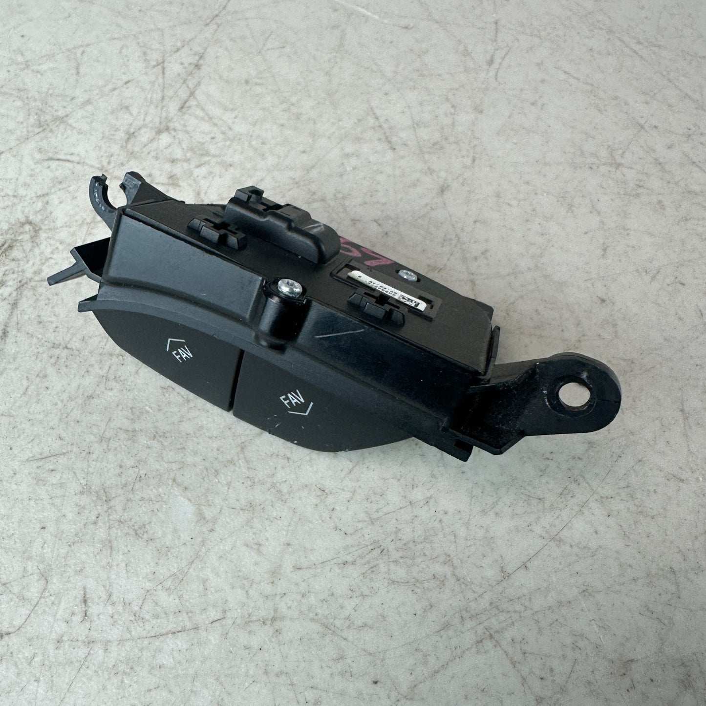 2014-2019 CHEVROLET CORVETTE C7 STEERING RADIO CONTROL SWITCH 23347580 OEM