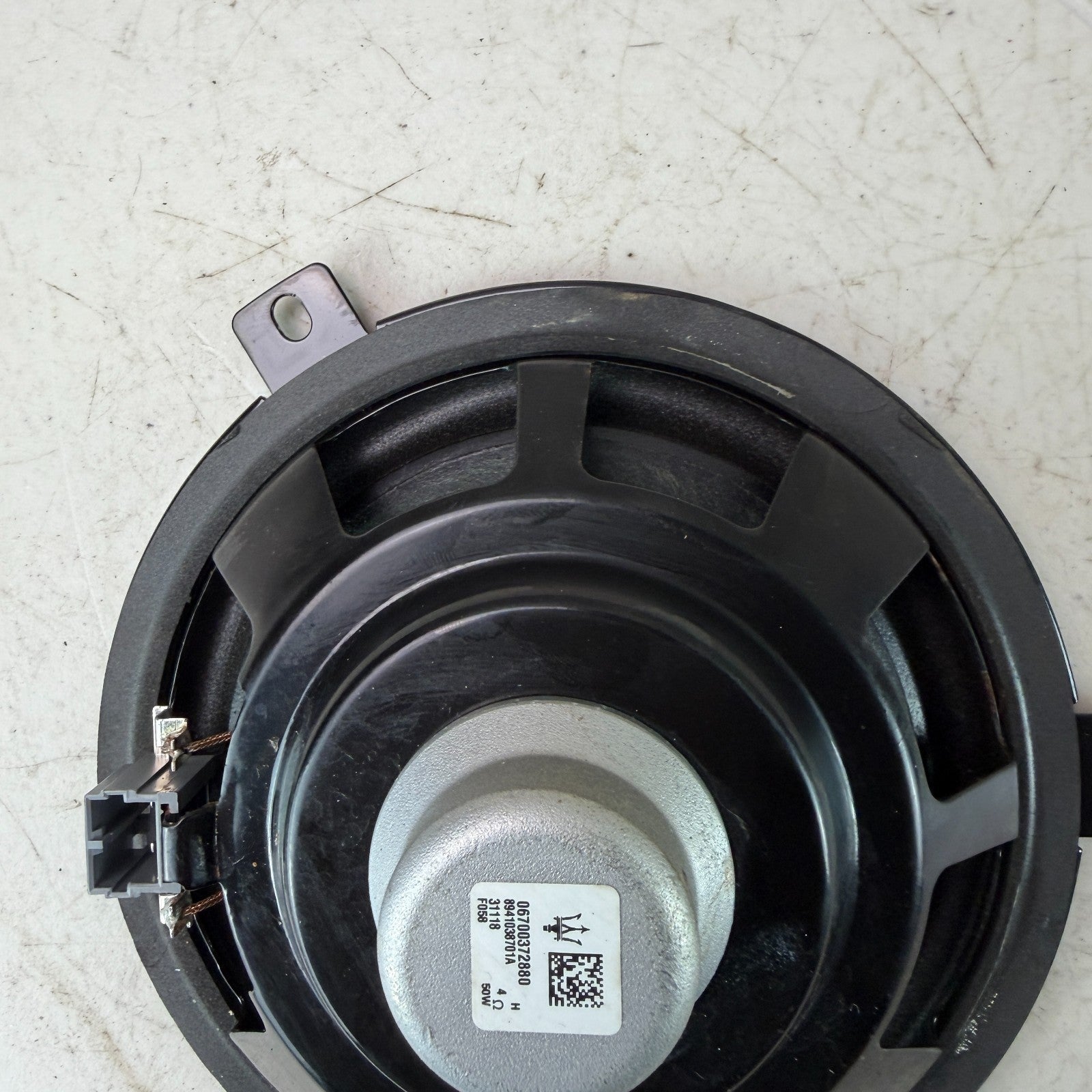 2017-2024 MASERATI LEVANTE FRONT OR REAR SIDE DOOR SOUND SPEAKER 06700372880 OEM