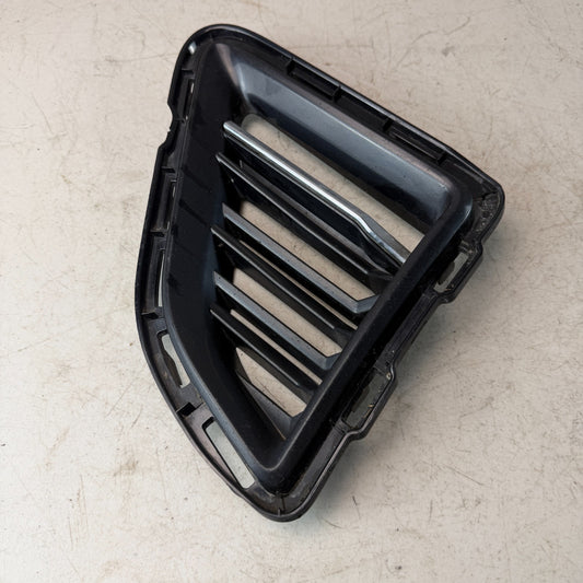 2016-2018 CHEVY CAMARO FRONT LEFT SIDE BUMPER FOG LIGHT BEZEL COVER 23158571 OEM