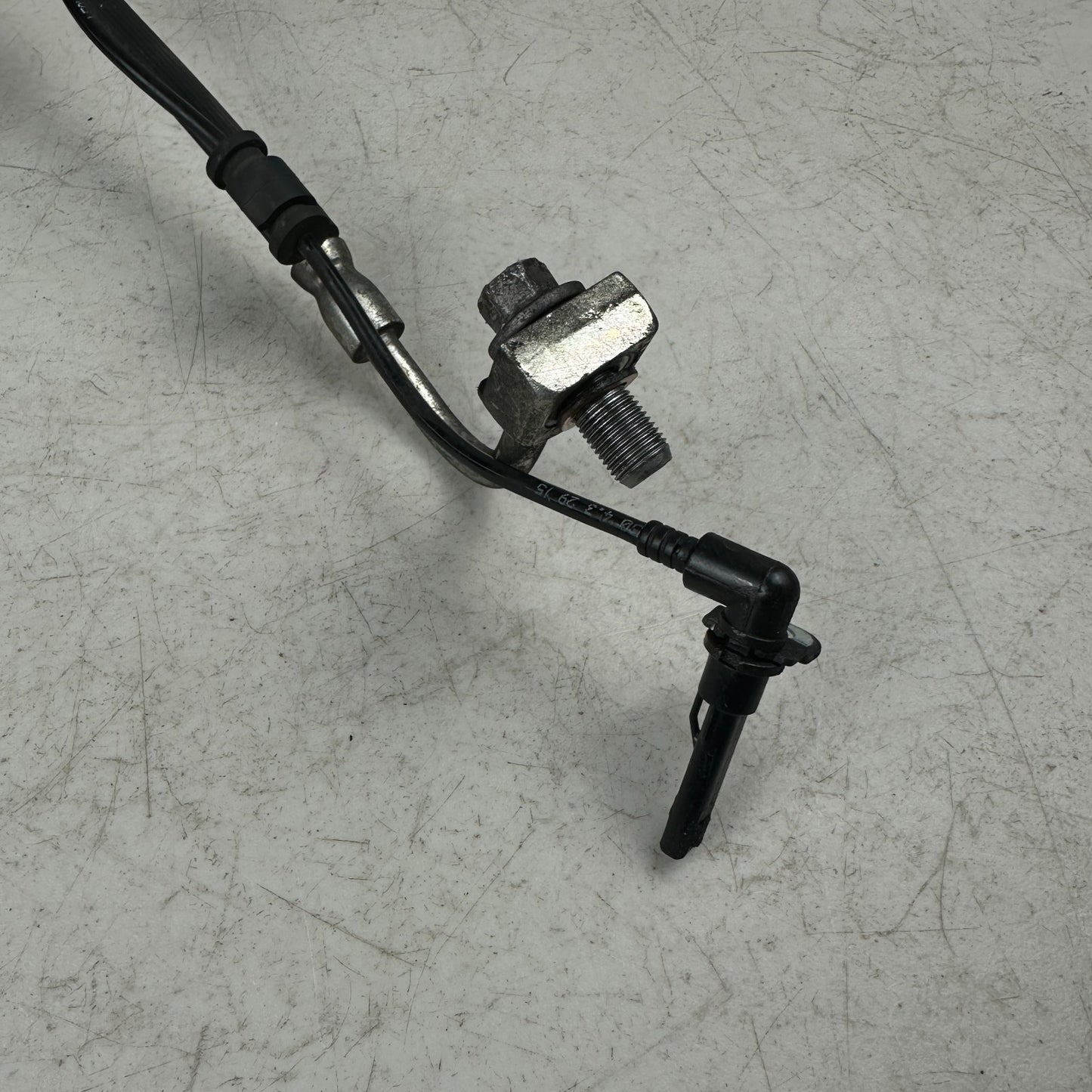 2014-19 CHEVROLET CORVETTE REAR LEFT SUSPENSION HEIGHT CONTROL LEVEL SENSOR OEM