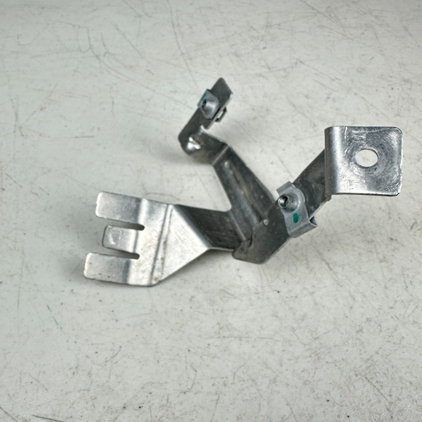 2014-2019 CHEVROLET CORVETTE C7 AUTOMATIC TRANSMISSION FLUID COOLER BRACKET OEM