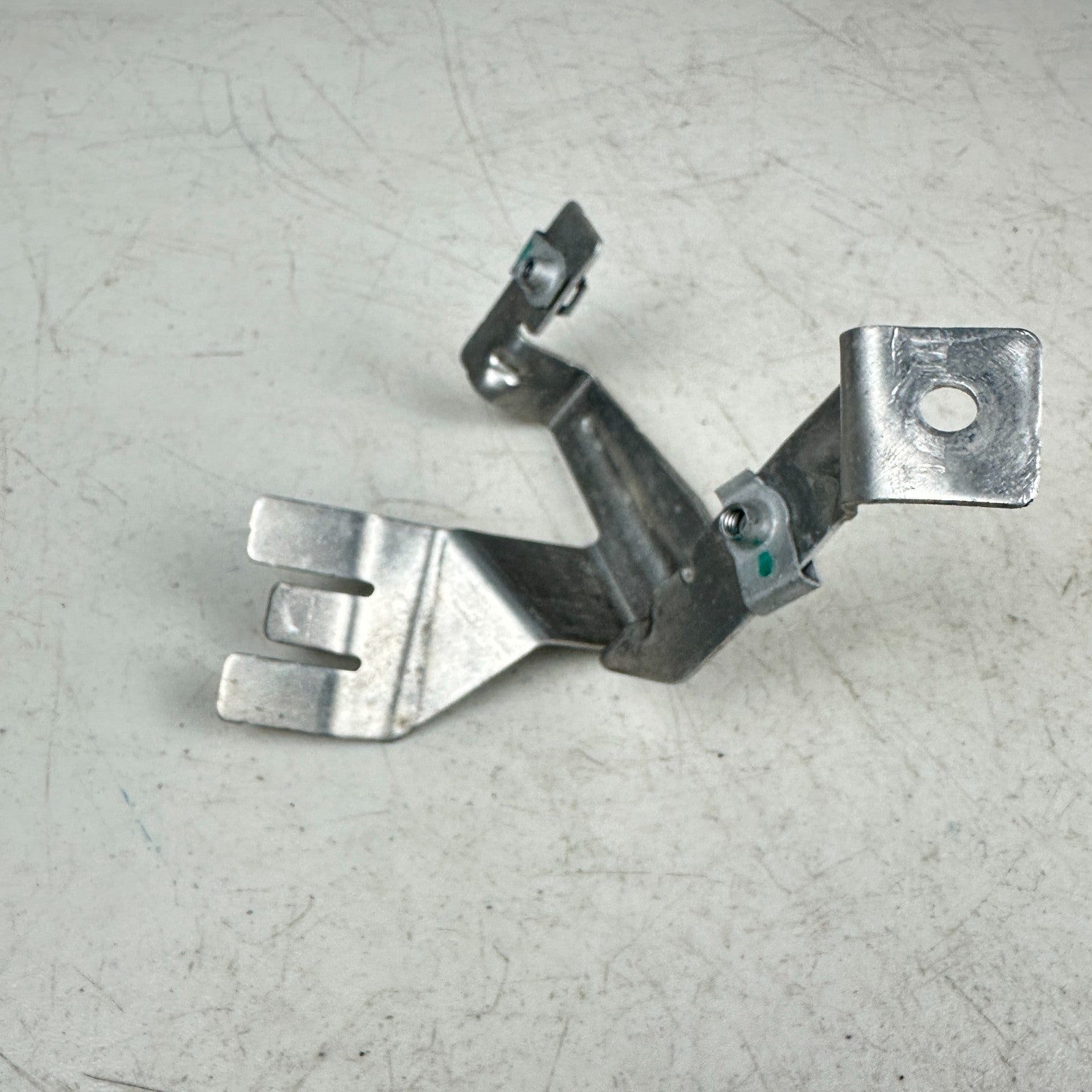 2014-2019 CHEVROLET CORVETTE C7 AUTOMATIC TRANSMISSION FLUID COOLER BRACKET OEM