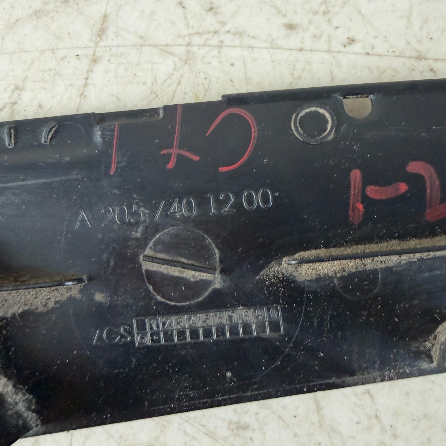 2015-2021 MERCEDES-BENZ W205 C300 REAR TRUNK LID HANDLE MOLDING A2057401200 OEM