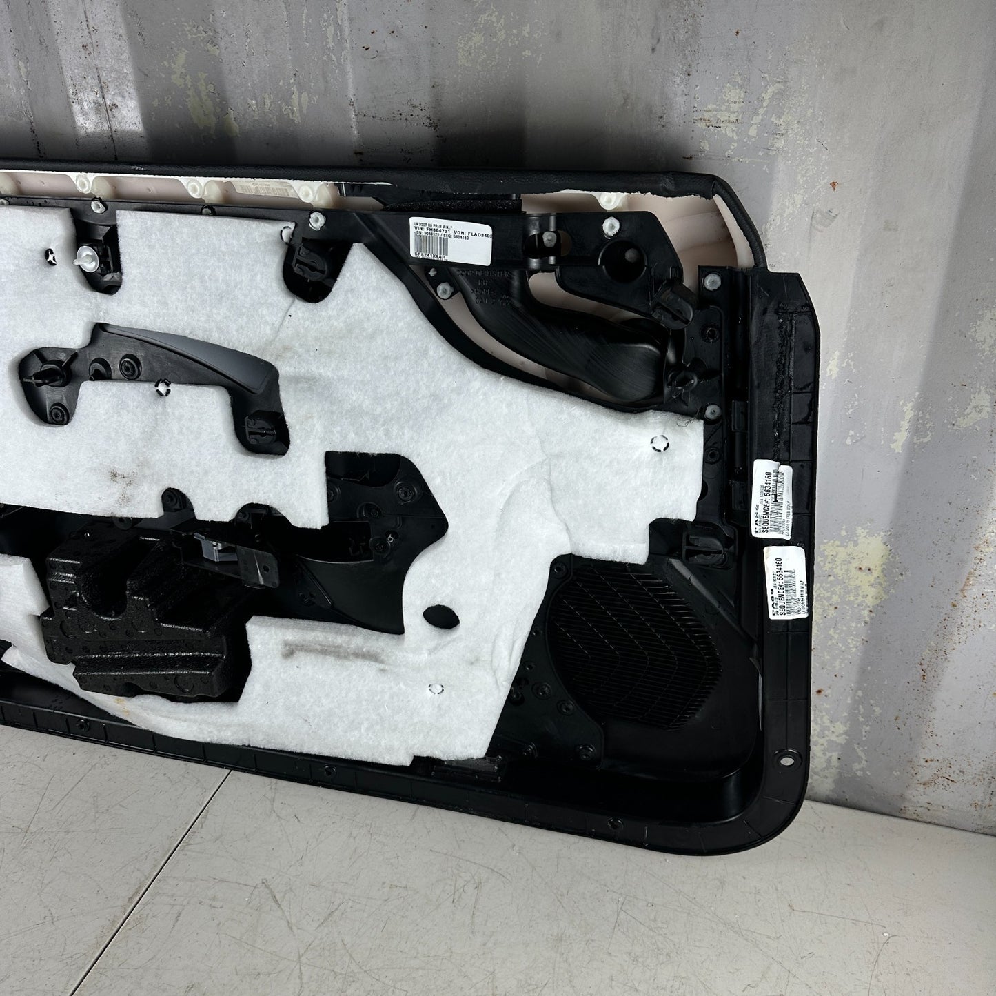 2015-2023 DODGE CHALLENGER FRONT RIGHT PASSENGER SIDE DOOR TRIM PANEL BLACK OEM