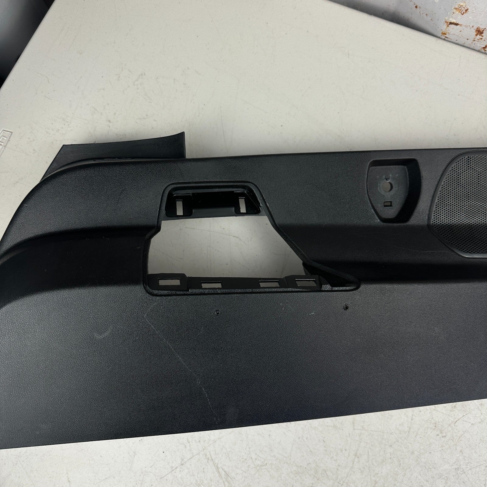 14-19 CHEVROLET CORVETTE C7 REAR LEFT DRIVER SIDE LOWER QUARTER TRIM PANEL OEM