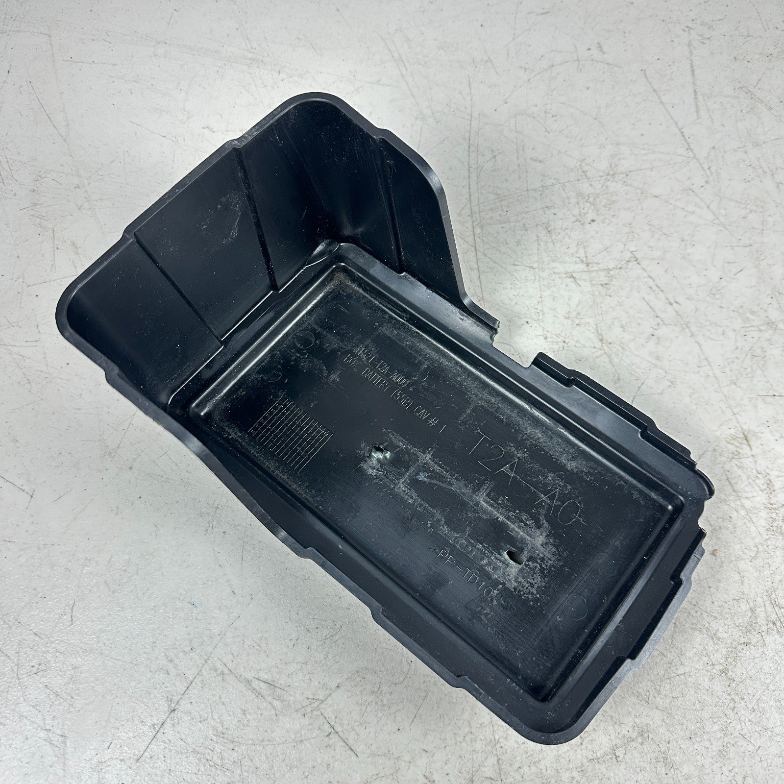 2013-2017 HONDA ACCORD BATTERY TRAY HOLDER SUPPORT BRACKET 31521-T2A-A00 OEM