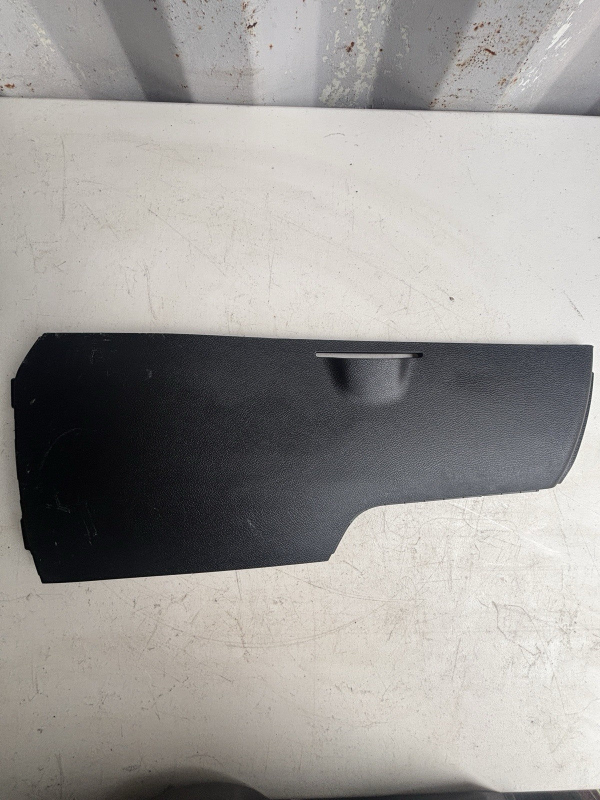 2015-2022 CHRYSLER 300 CENTER CONSOLE LEFT SIDE COVER PANEL TRIM L0199906 OEM