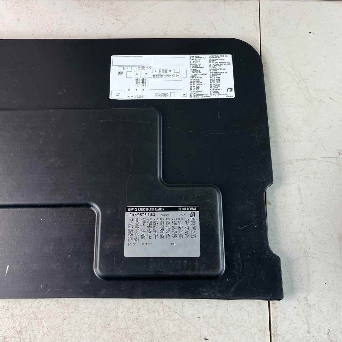 2014-2019 CHEVROLET CORVETTE REAR FLOOR CARGO STORAGE COMPARTMENT LID 23302169