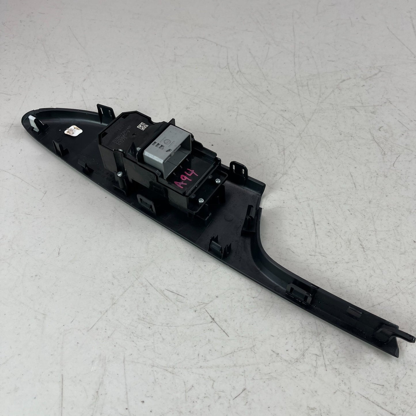 13-17 HONDA ACCORD FRONT RIGHT PASSENGER SIDE WINDOW CONTROL SWITCH W/ BEZEL OEM