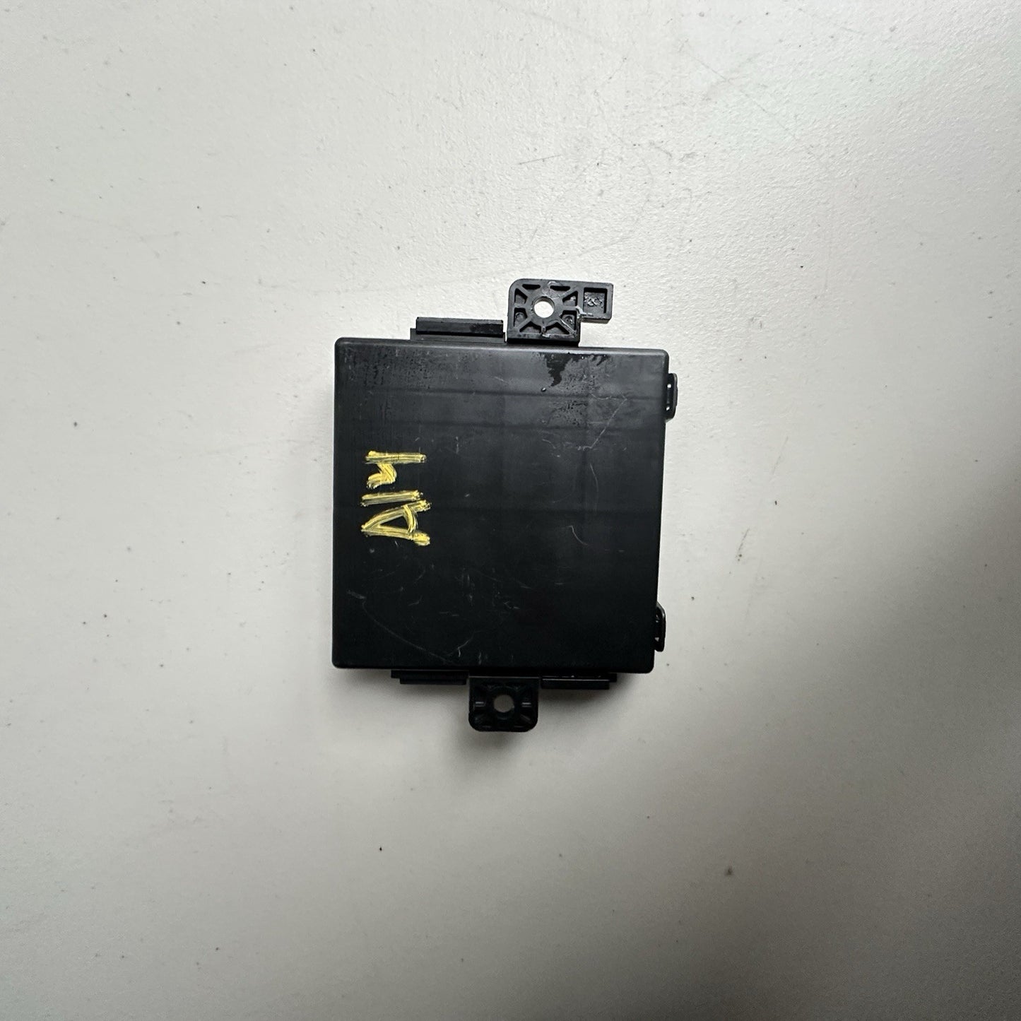 2020 JEEP COMPASS KEYLESS ENTRY RECEIVER HUB CONTROL MODULE UNIT OEM 68462436AA