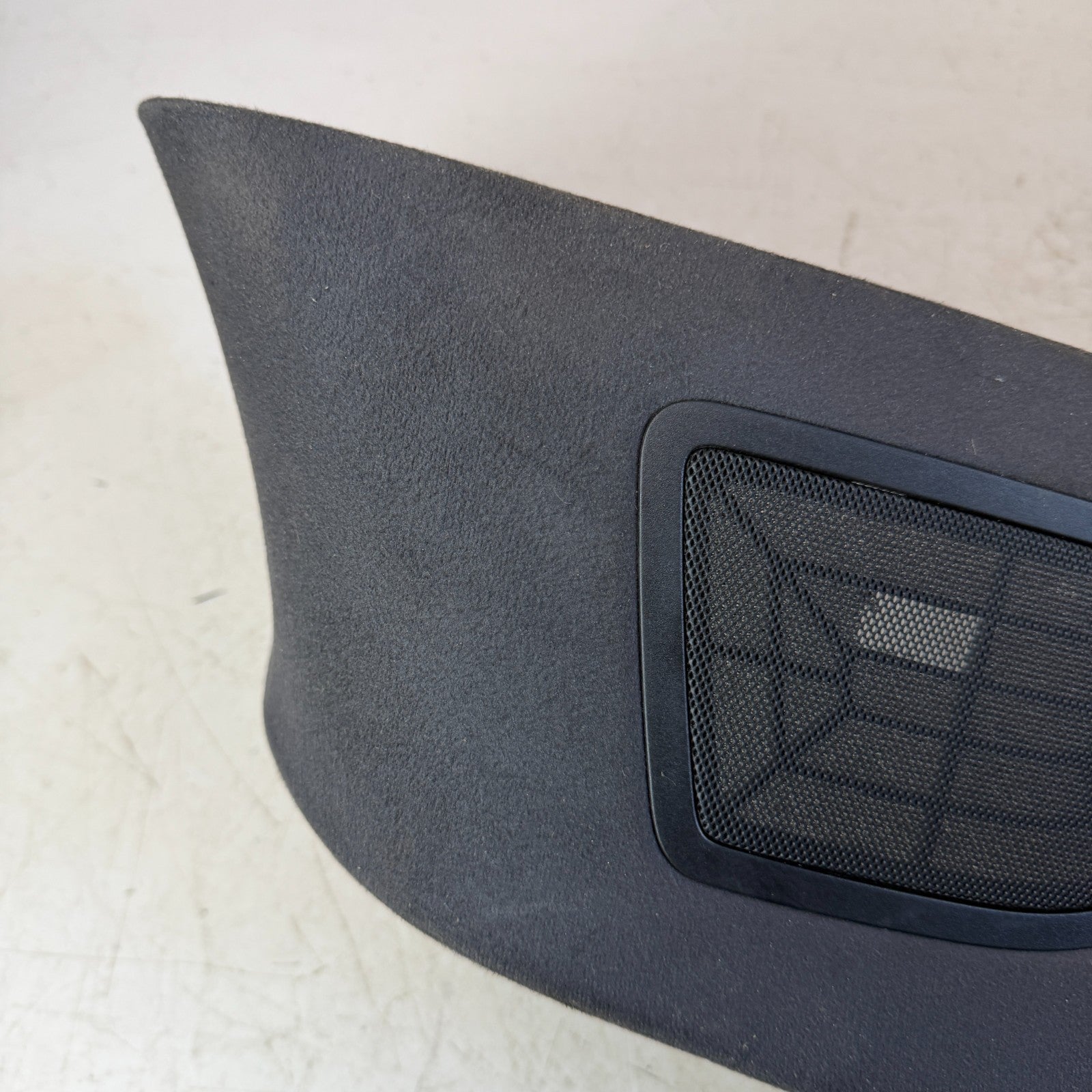 2017 - 2020 MASERATI LEVANTE REAR LEFT SIDE D PILLAR UPPER COVER TRIM PANEL OEM