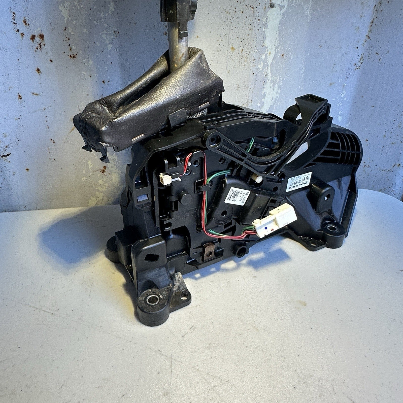 2014-2017 ACURA RLX AUTO TRANSMISSION GEAR SHIFTER SELECTOR W/ KNOB OEM