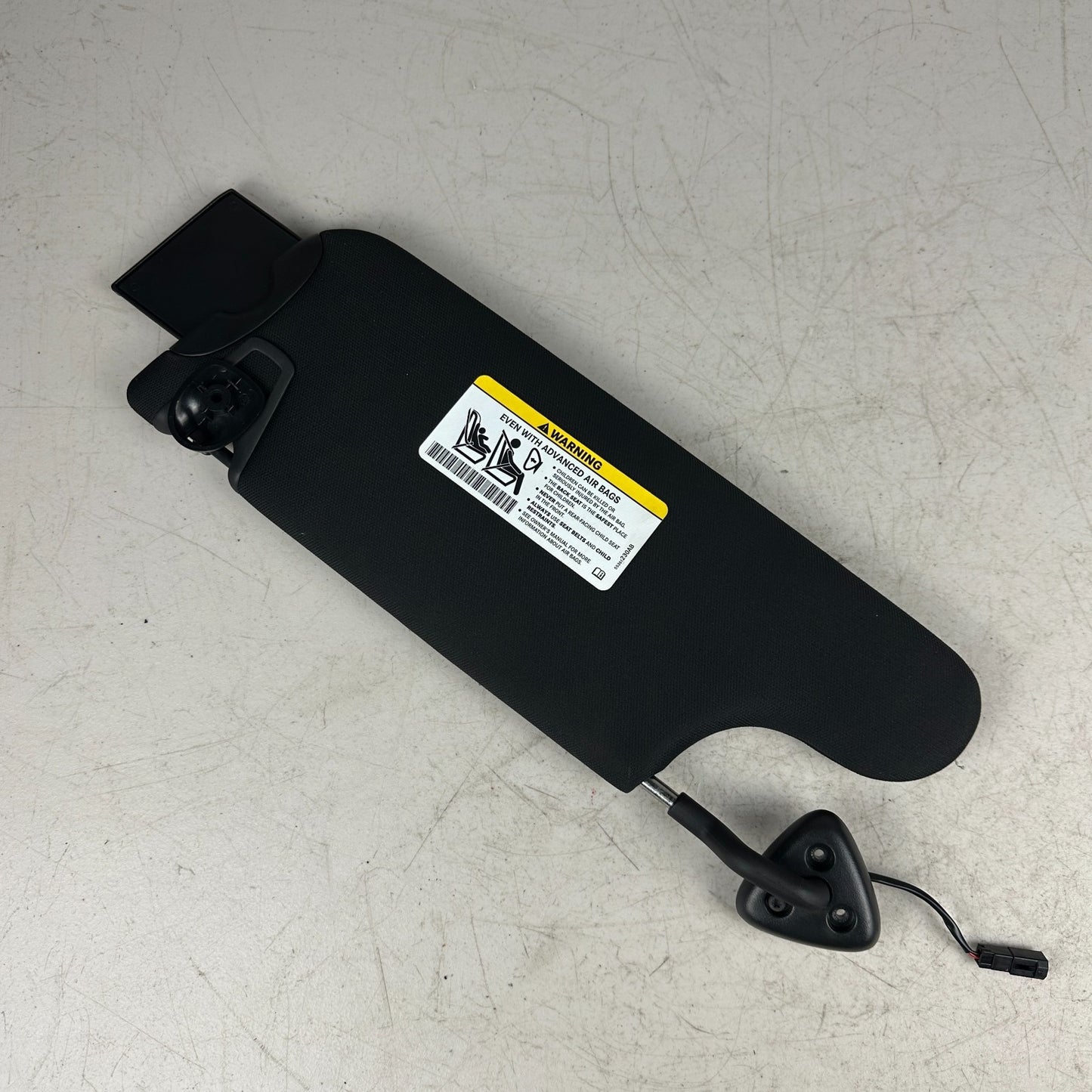 15-23 DODGE CHALLENGER FRONT RIGHT SIDE BLACK SUN VISOR SUNVISOR 55361230AB OEM