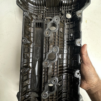 12-14 HYUNDAI GENESIS 3.8L Santa Fe 3.3L RIGHT SIDE VALVE COVER 22420-3CGA0 OEM