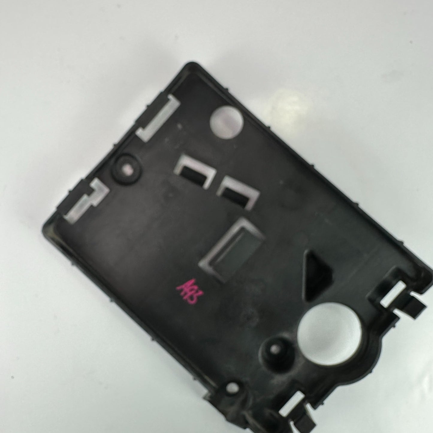 2014-2019 CHEVROLET CORVETTE C7 ENGINE CONTROL MODULE MOUNT BRACKET 23130710 OEM